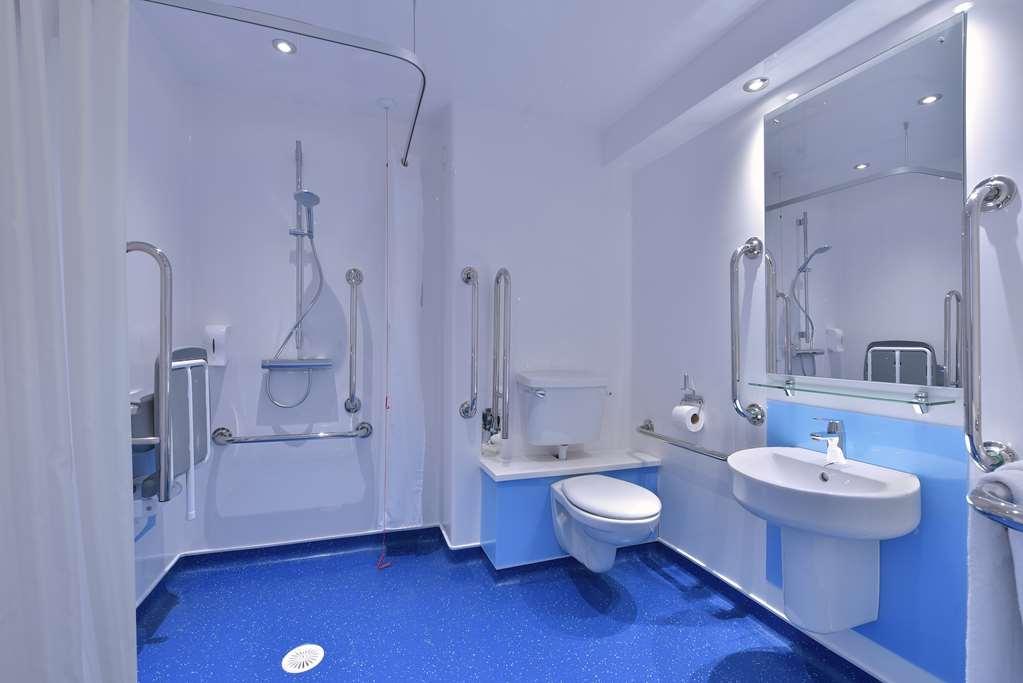 Travelodge Harlow Δωμάτιο φωτογραφία