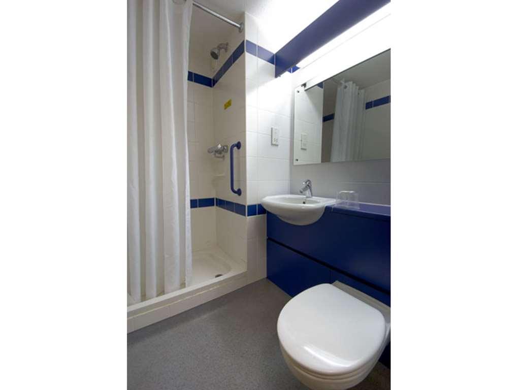 Travelodge Harlow Δωμάτιο φωτογραφία