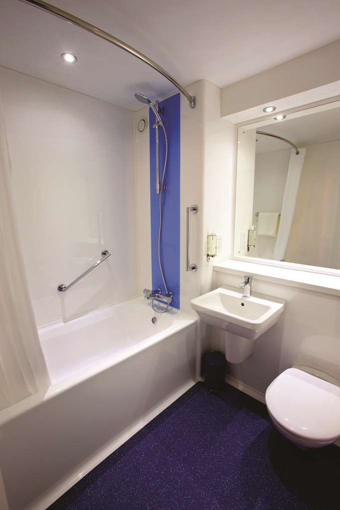 Travelodge Harlow Δωμάτιο φωτογραφία